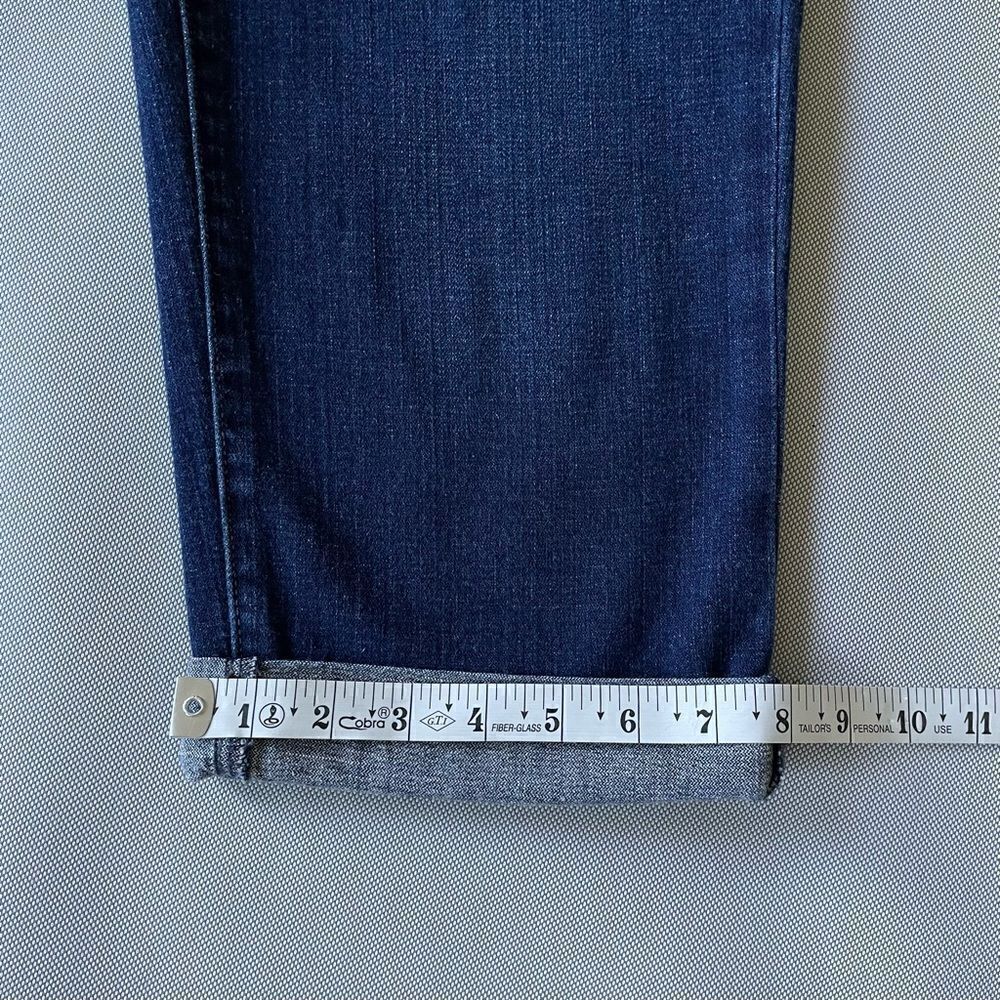 Levi’s Vintage Dark Denim Cuffed Capri Jeans Women’s Size 6 - Picture 9 of 10